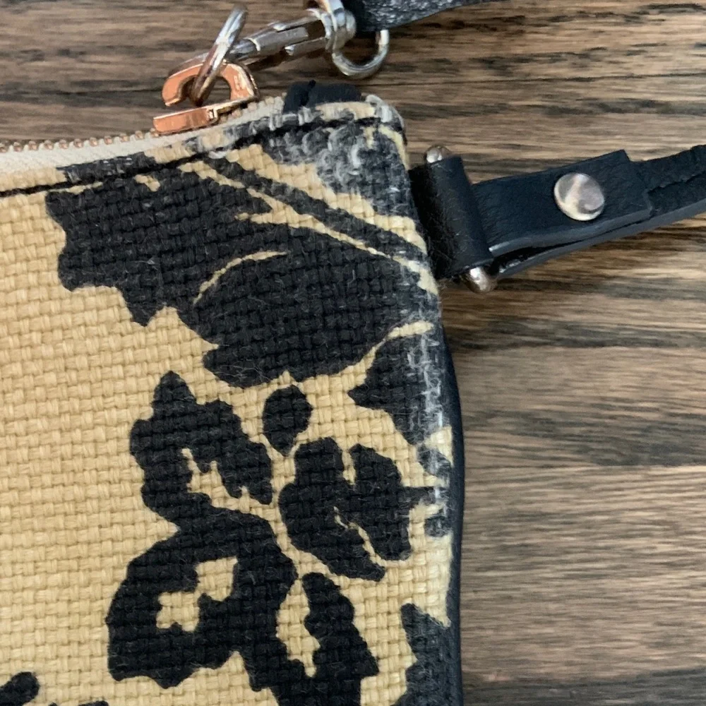 Spartina 449 Black and Tan Linen Floral Wristlet